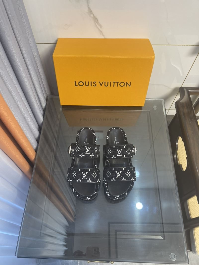 Louis Vuitton Slippers